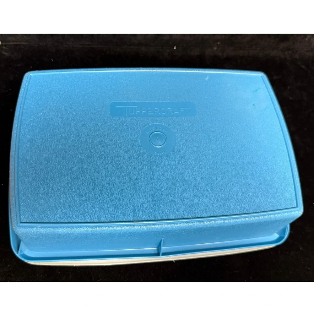 Vintage Tupperware/TupperCraft Blue Stow-Away Organizer Box with Tray 787-4